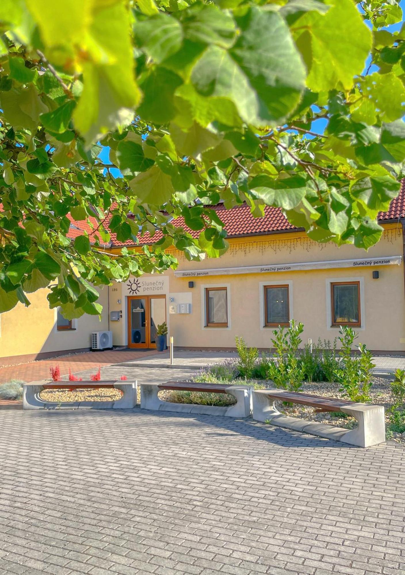 Slunecny Penzion Tasovice Exteriör bild